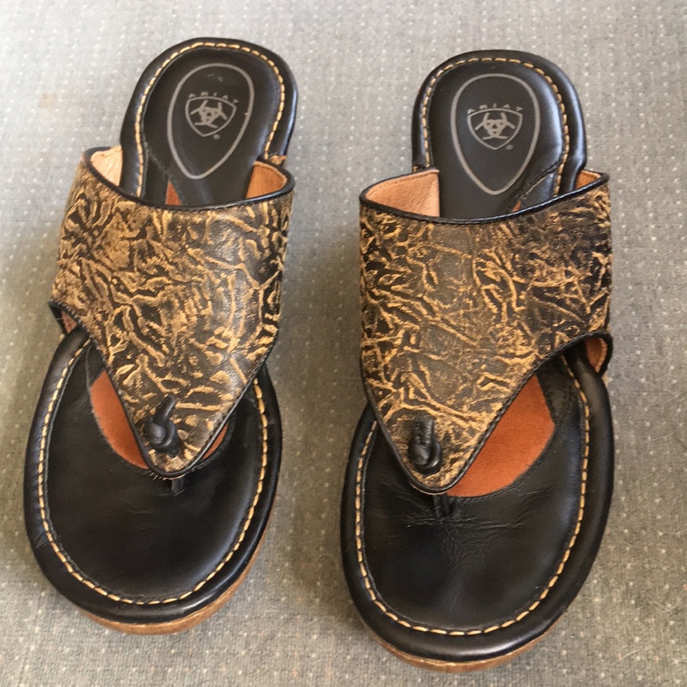 Ariat Western Style Leather Sandals Size 7B Excellent like new condition